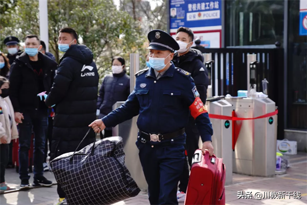 行进在奋斗的春天里——绵阳富乐国际学校新学期开学侧记