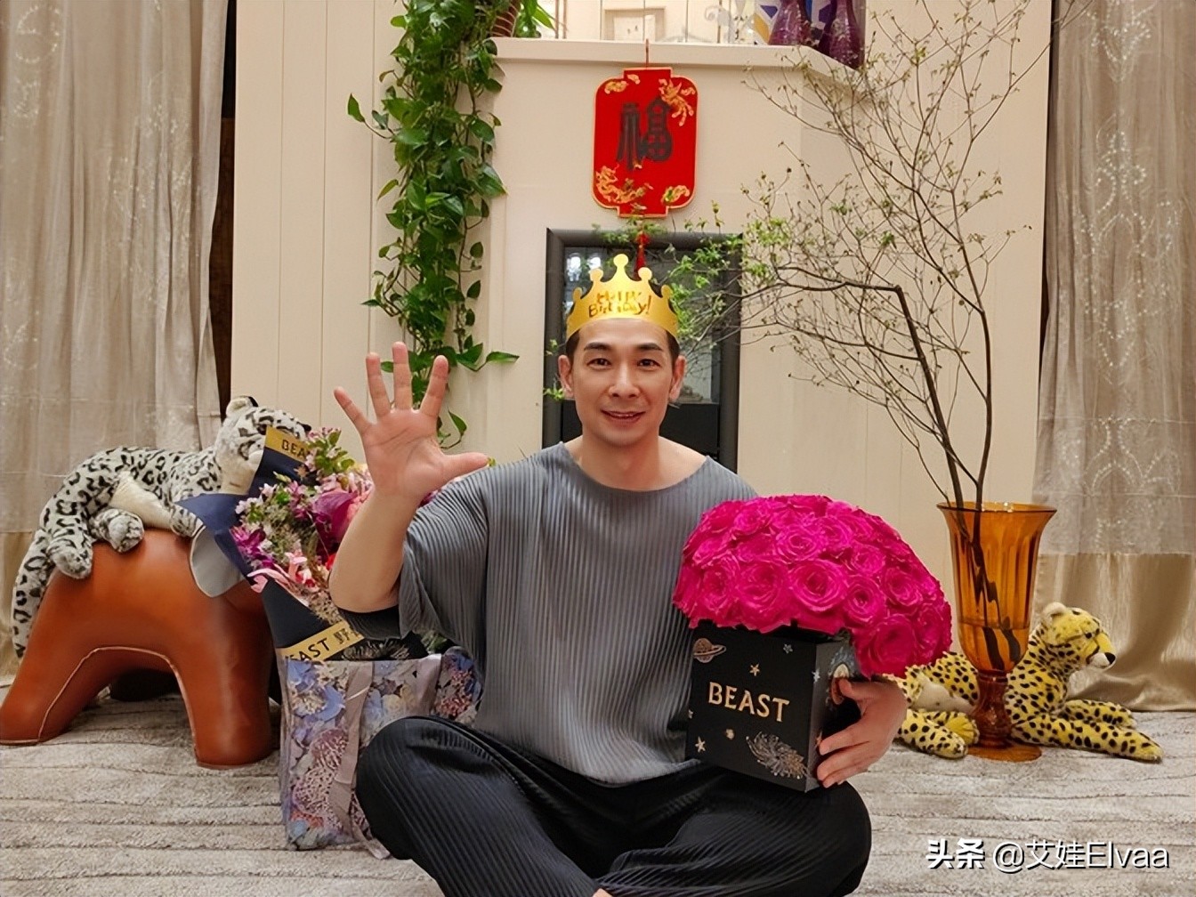 ����׿50�����գ����޴��������ĸ�̬�������࣬��Ů��ǧ����ף��