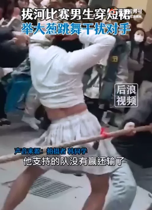天价?乘客撞坏1块瓷砖赔1800元,成都地铁回应【三分钟法治新闻全知道】