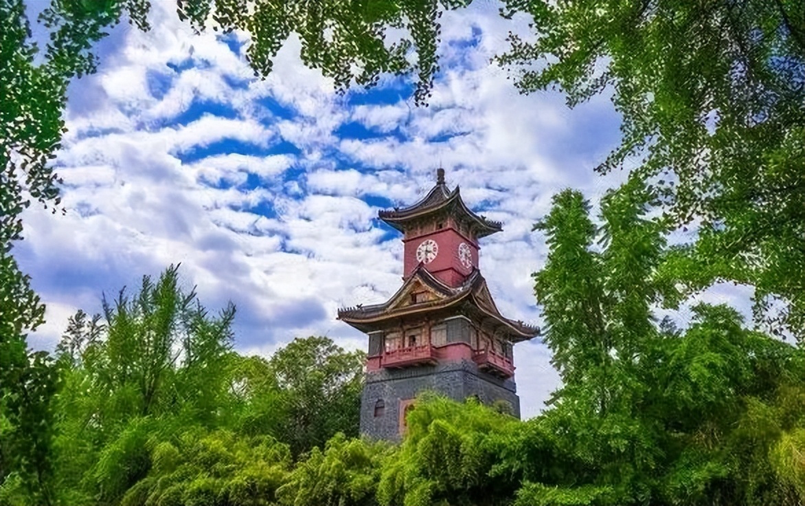 与时代同行，聚有志之士！四川大学：风雨百廿，与你共赴“一流”！