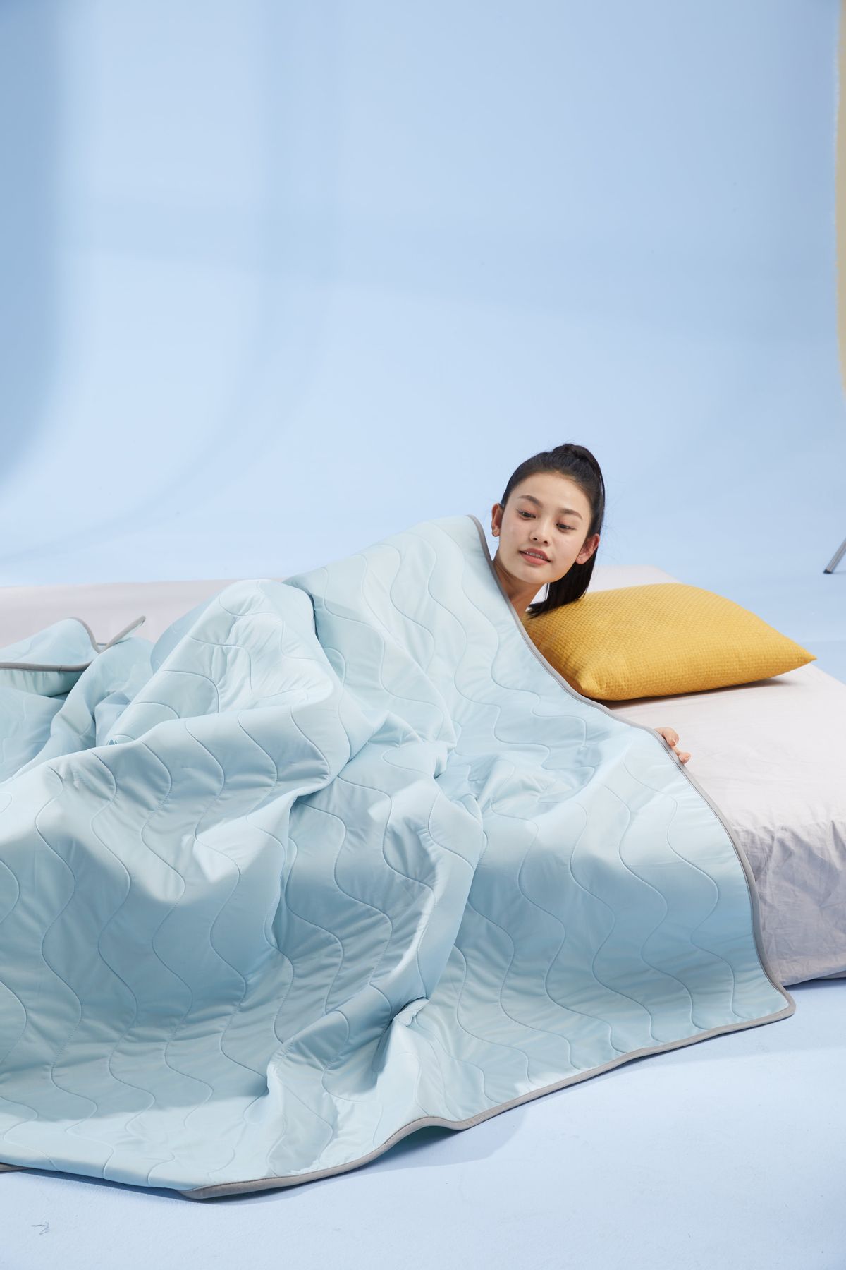 轻润凉意 裹住女朋友柔嫩肌肤——8H助眠乳胶Q弹空调被