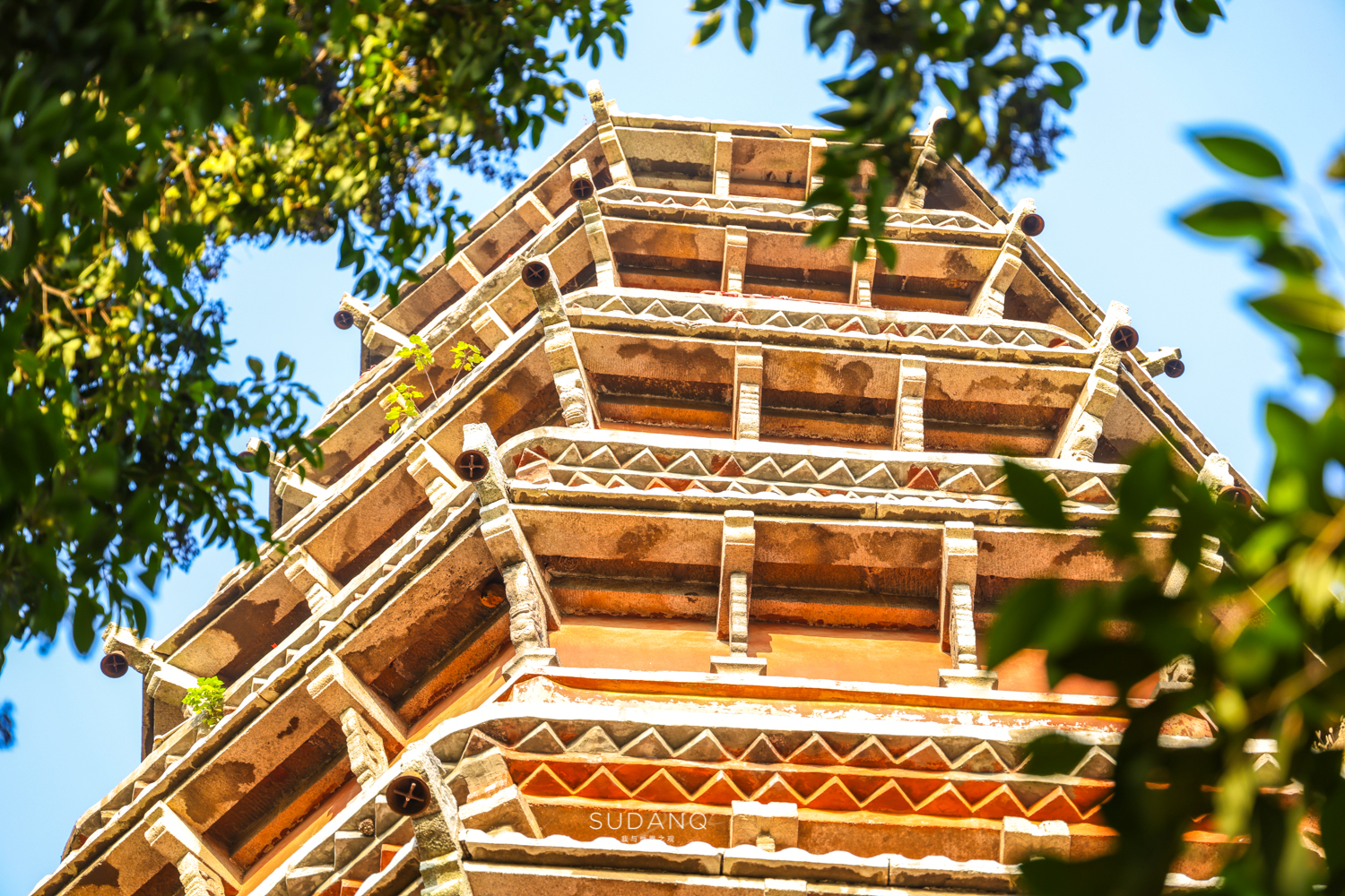 关于秋之古刹的美文 _晶羽文学网