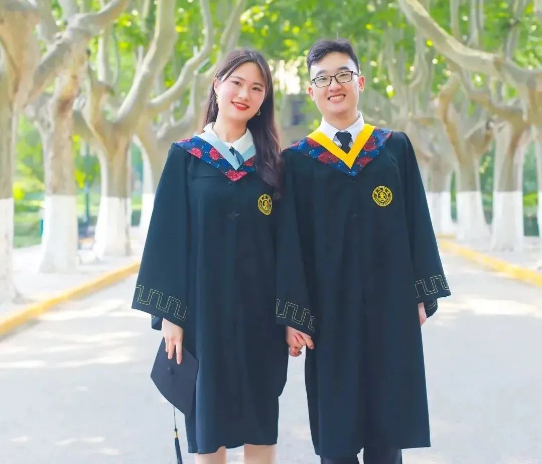 西安交大学霸情侣火了，双双保送上海交大，男方还是“天才少年”