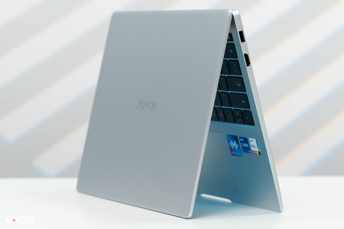 评测：荣耀MagicBook 14、联想小新Pro14和ThinkBook 14+谁更香？