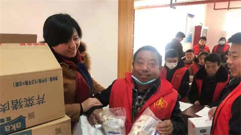 用爱助残，让阳光照进残疾人的心田