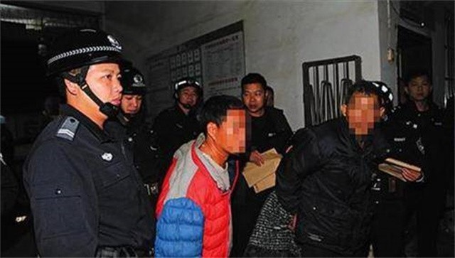 广东陆丰一黑社会落网记：出租车司机开车压死鸡，遭索赔180万