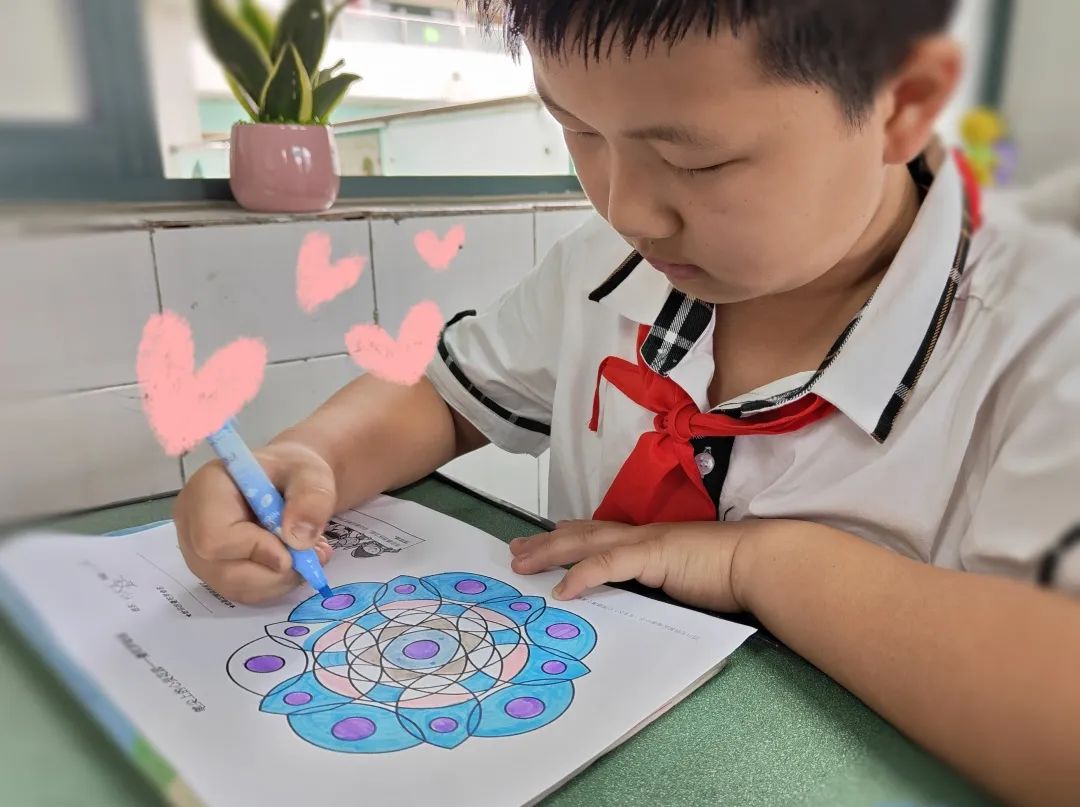 关爱自我·向阳启航——四川天府新区南湖小学心理健康月活动掠影