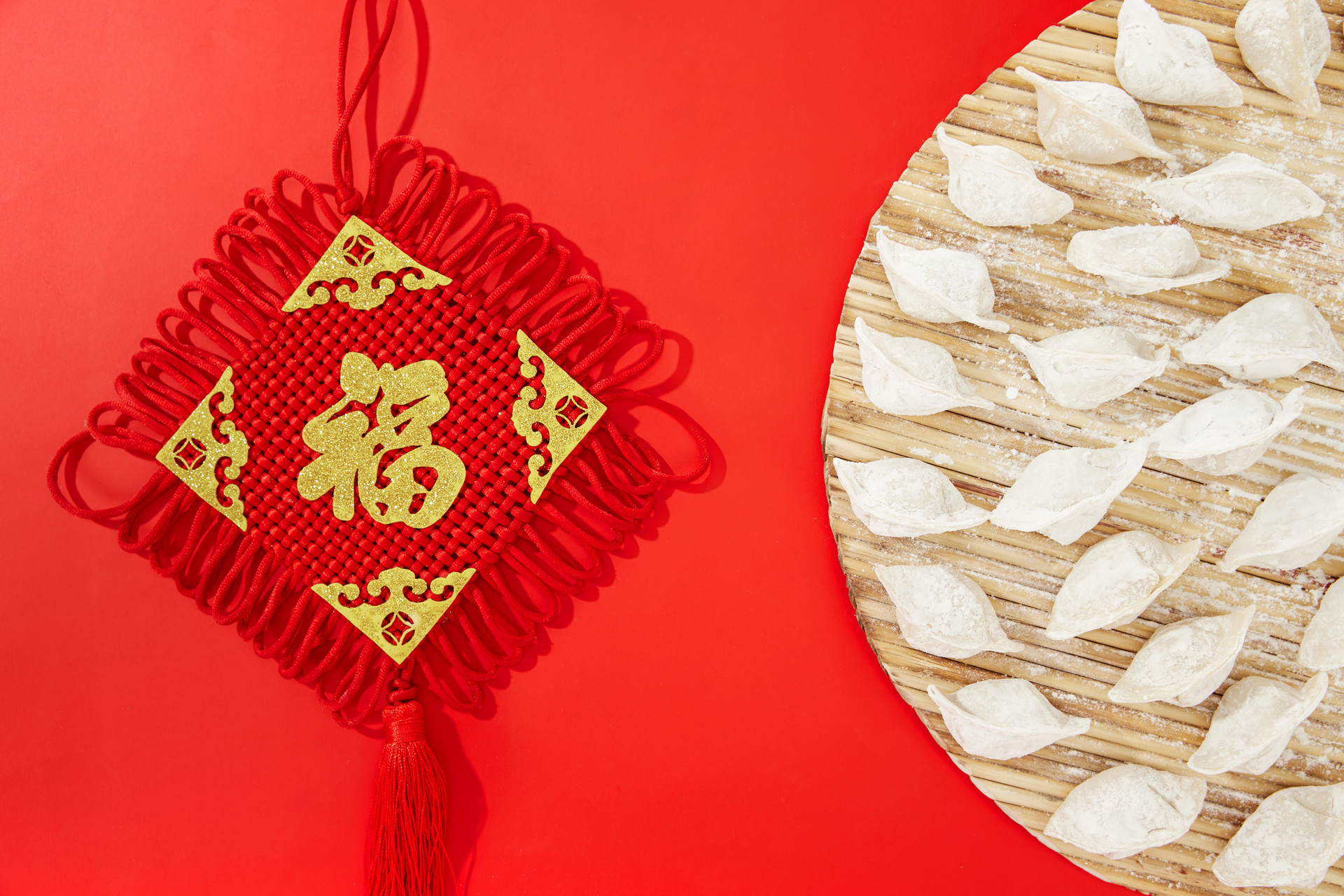 过年不只是给孩子买新衣服，感受过年的仪式感，这件礼物不能少