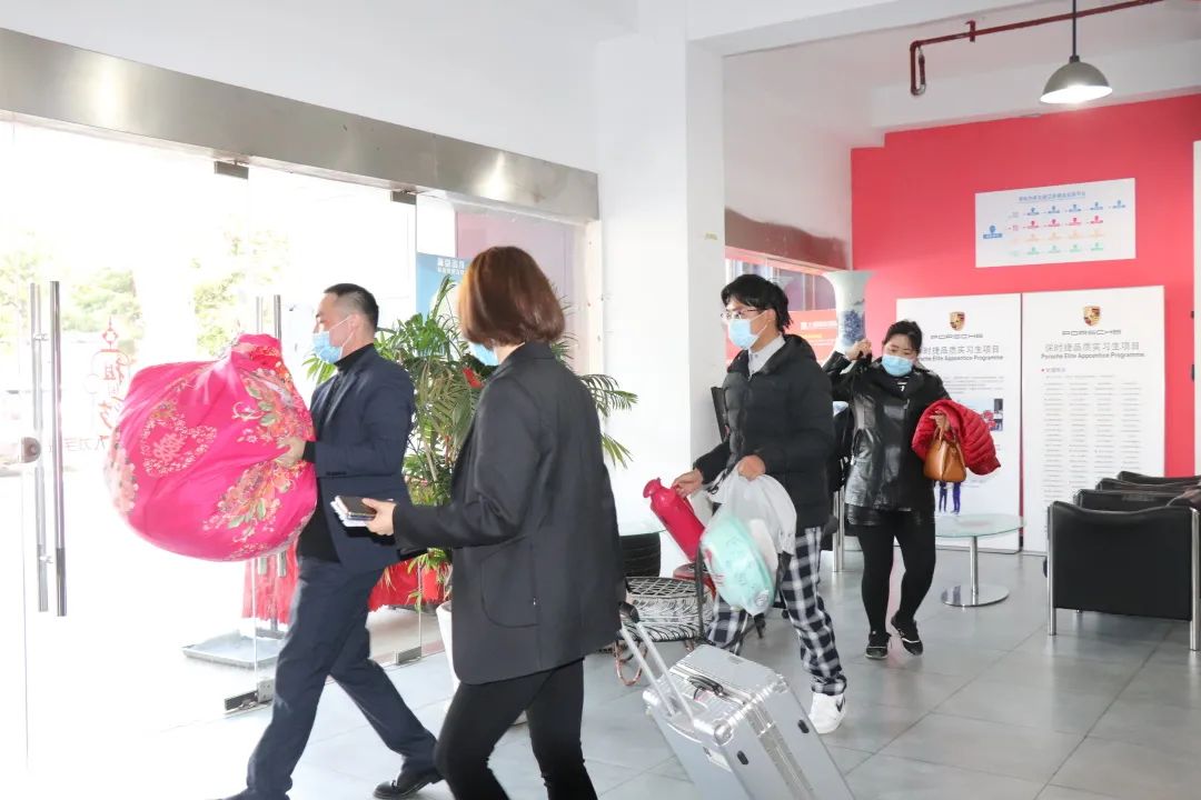 上海博世职业技术学校｜以心迎新，情满校园