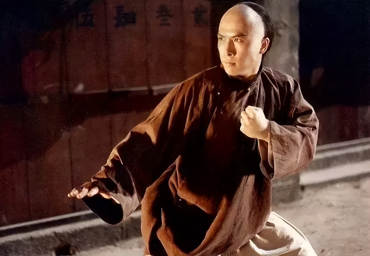 港片里“能够排进前五的黑老大”：周润发才第3，于荣光落选了