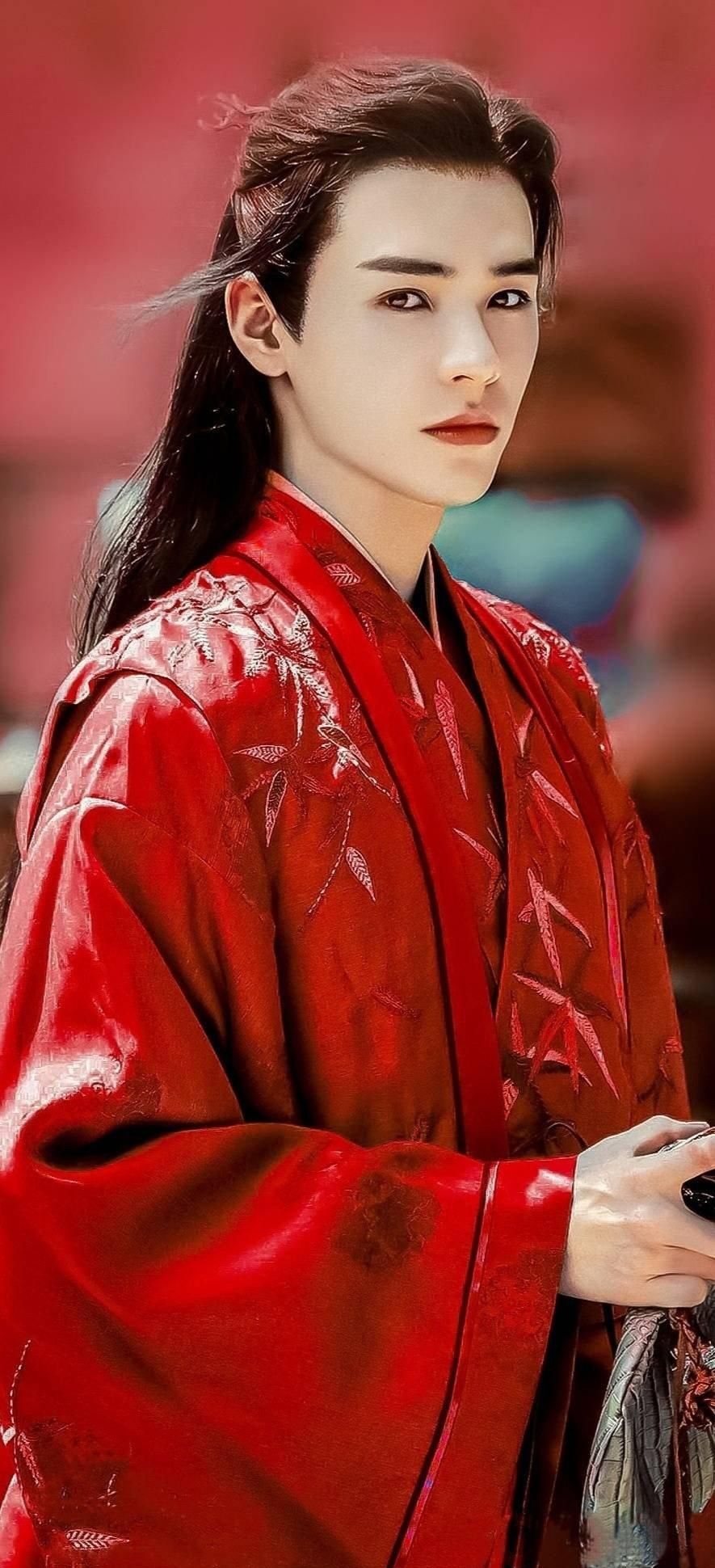 谁说白发就是老？这6位古装美男白发太惊艳，盛世容颜勾人心弦