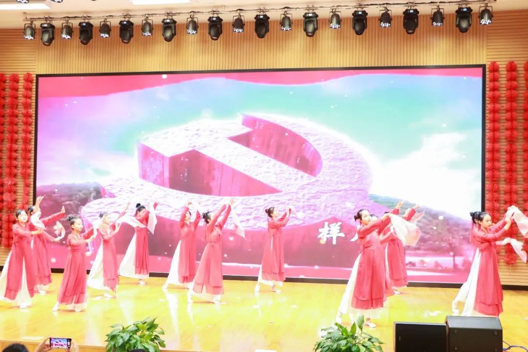 彭镇小学第十四届校园艺术节节目海选暨文艺展演活动如火如荼进行