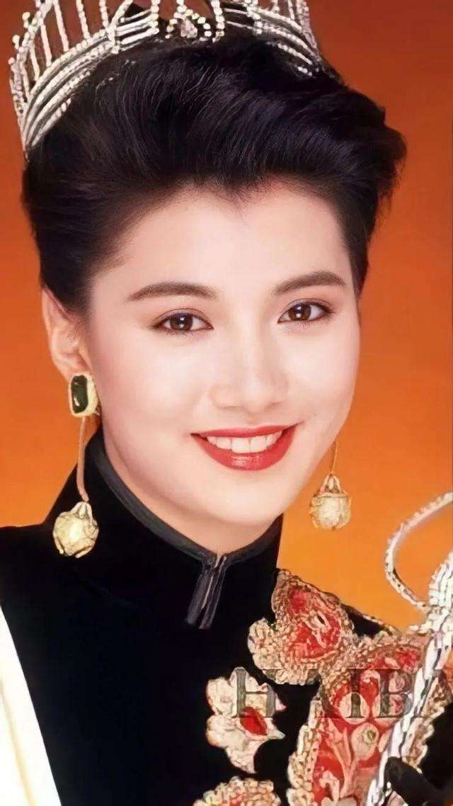 给最惊艳的“13位港姐”排个名：邱淑贞仅第4，张曼玉垫底了