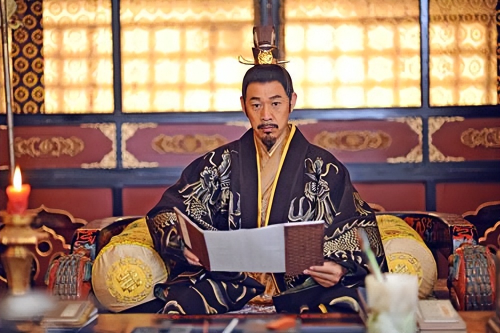 6位被捧成老戏骨的男星，演啥都像自己，不是年龄大就是老戏骨