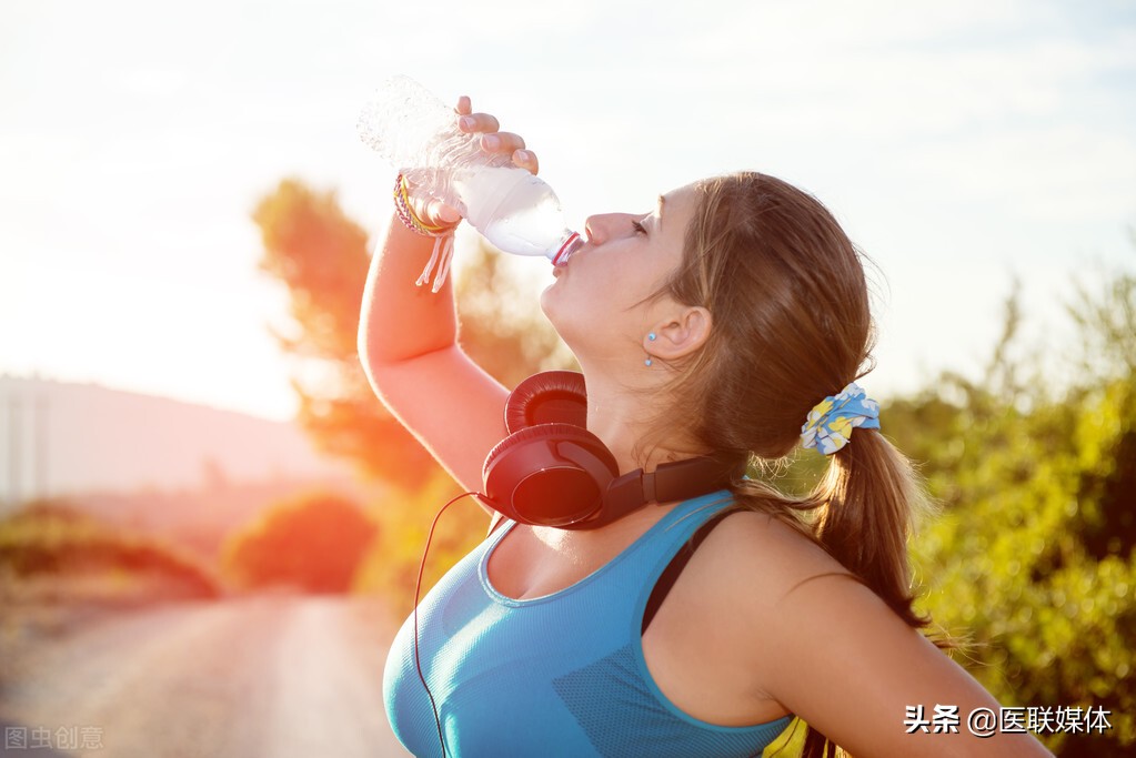 喝水對身體沒壞處？ 心衰患者喝太多水會有哪些影響？