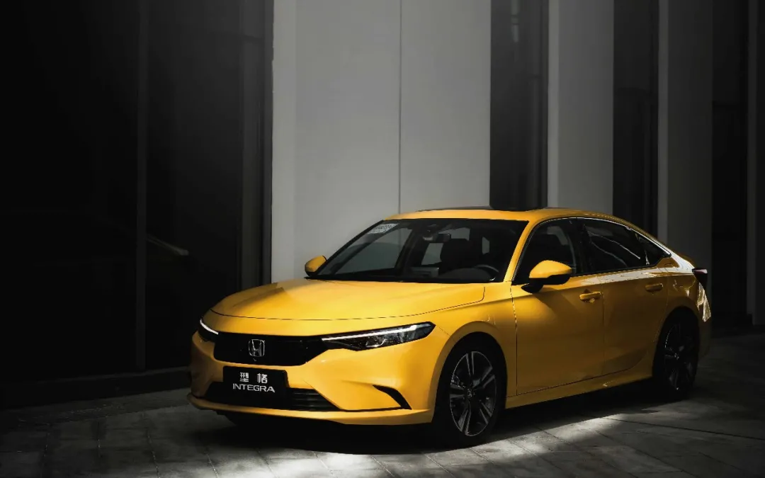 年轻人的Dream Car,10万出头买小AMG,开完直呼爽翻了