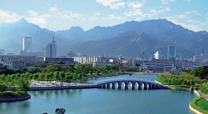 印度博主拍摄中国泰安，印度网友：泰安城市能排进印度城市前五名
