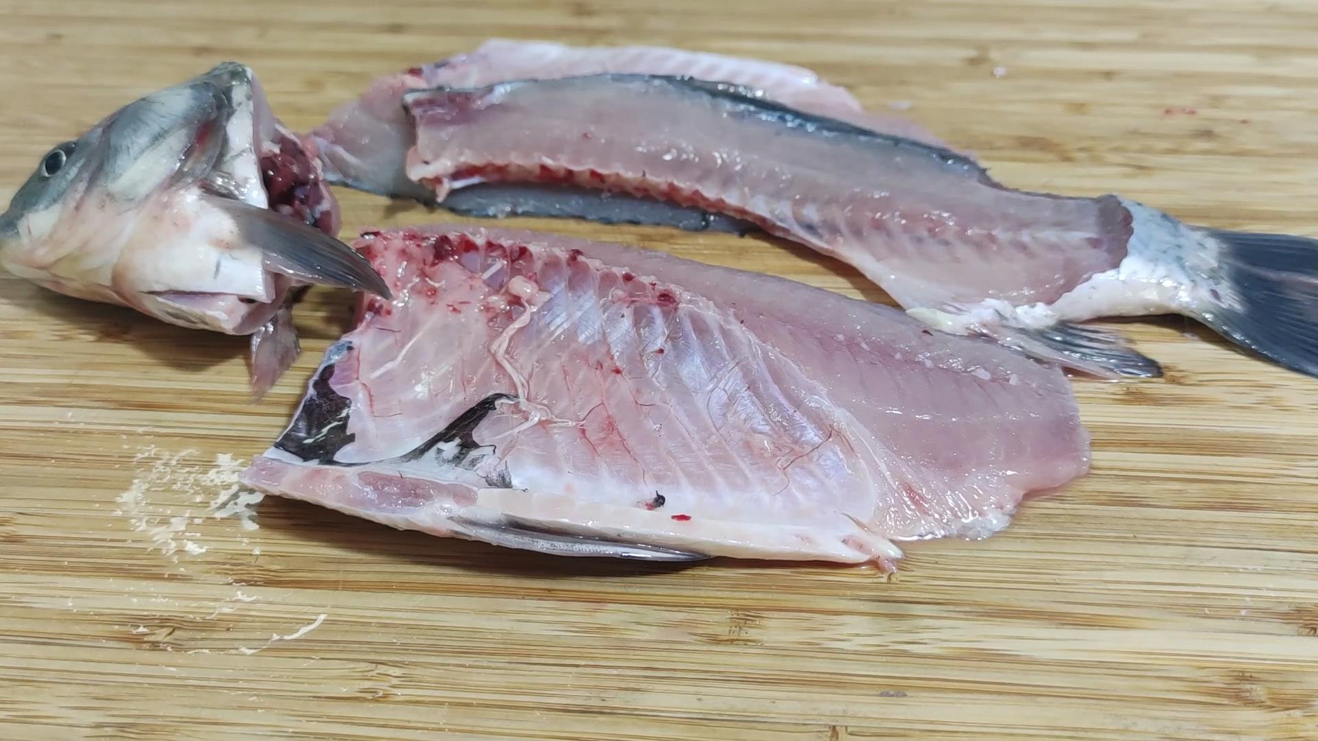 无骨鱼的做法鲫鱼154根骨刺根根去刺就这么简单