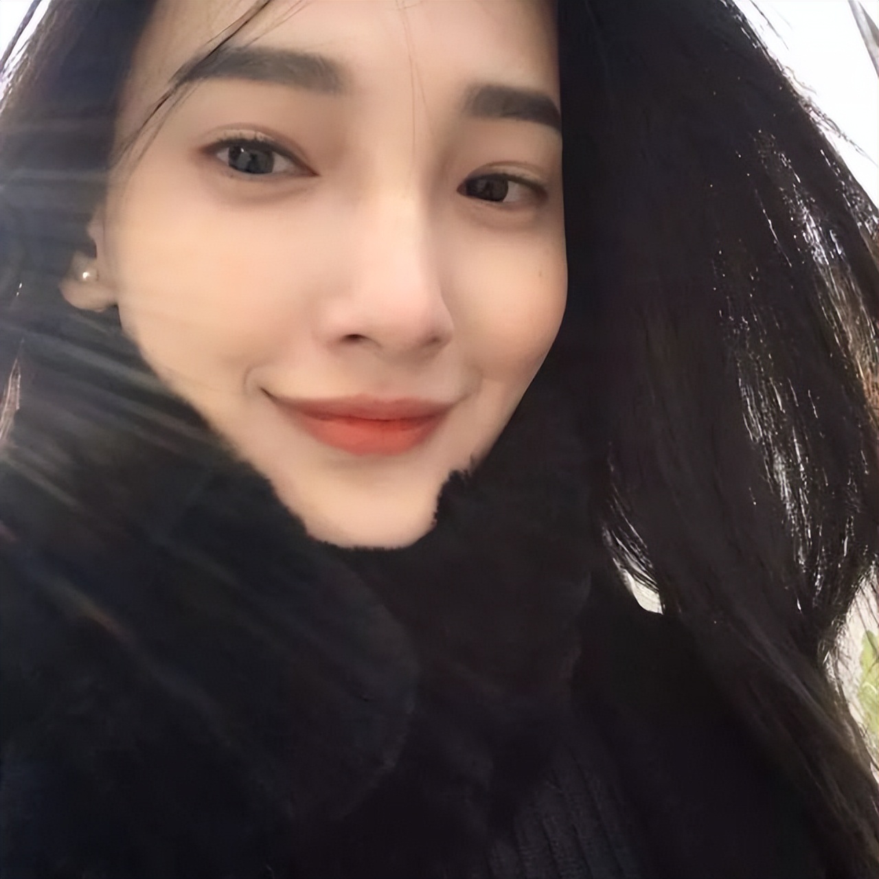 林映唯日常穿搭时髦漂亮 网友们觉得她颜值如何可评论关注转发分享