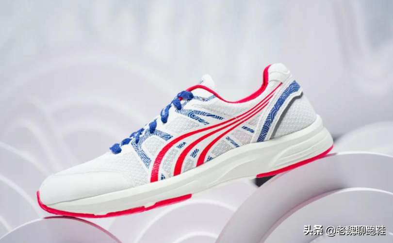 國產(chǎn)跑鞋買哪家？安踏、特步還是361？讀完不糾結(jié)