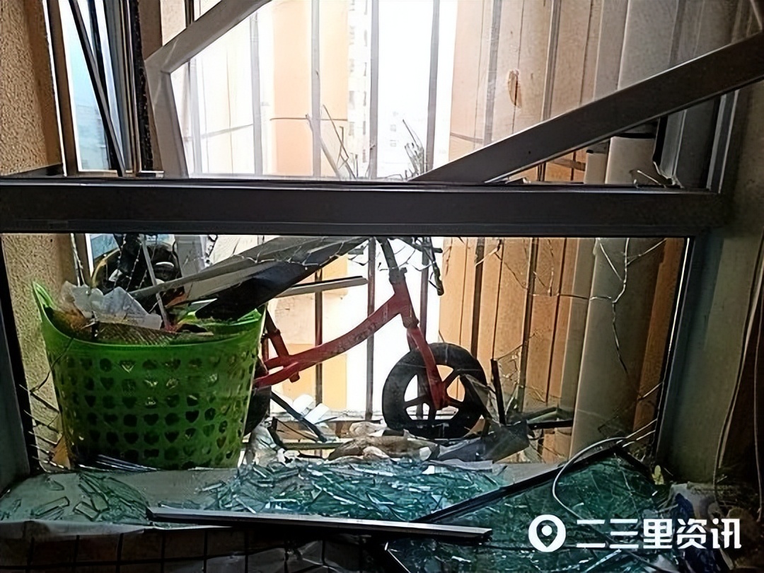驚嚇！燃氣灶連續打火導致燃氣閃爆！為什么打火不能反復嘗試？