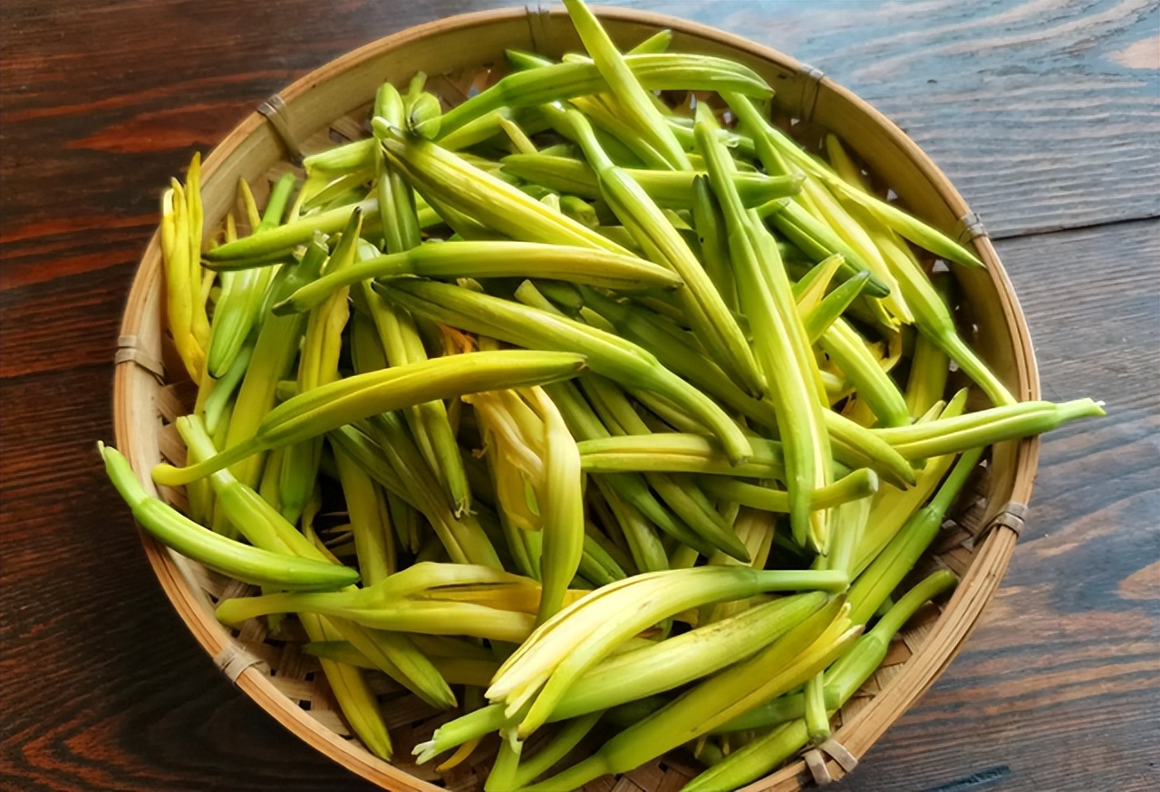 医生：这7类蔬菜或自带“毒素”，吃前尽量焯水，再懒也不能忽视