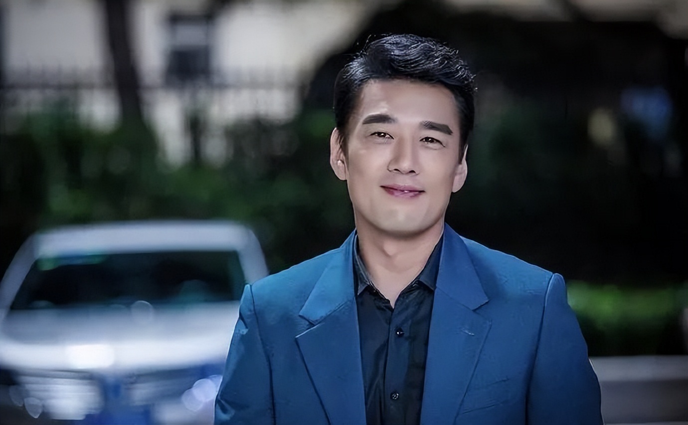 10位长得像“混血儿”的男星，个个明眸皓齿，实打实的中国美男子