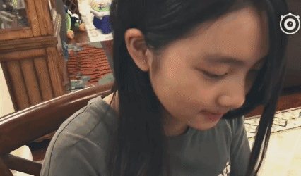 黄磊为女儿进圈铺路？黄多多配音拍戏演话剧，但总是少了点灵气？