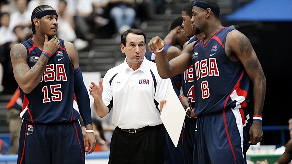 为什么nba教练都穿花衬衣(回顾老K教练美国男篮生涯(上)：为了解詹姆斯，两度造访阿克隆)