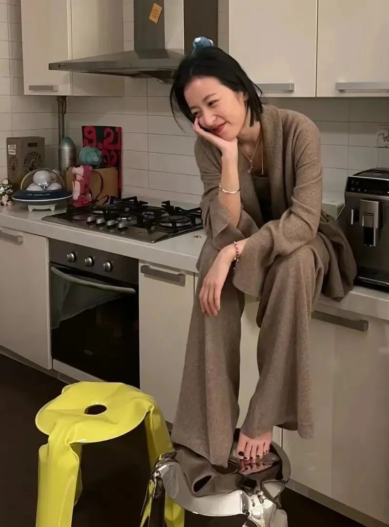 陈伟霆的镜子、井柏然的香氛、刘雯的沙发，就是我的梦中情家