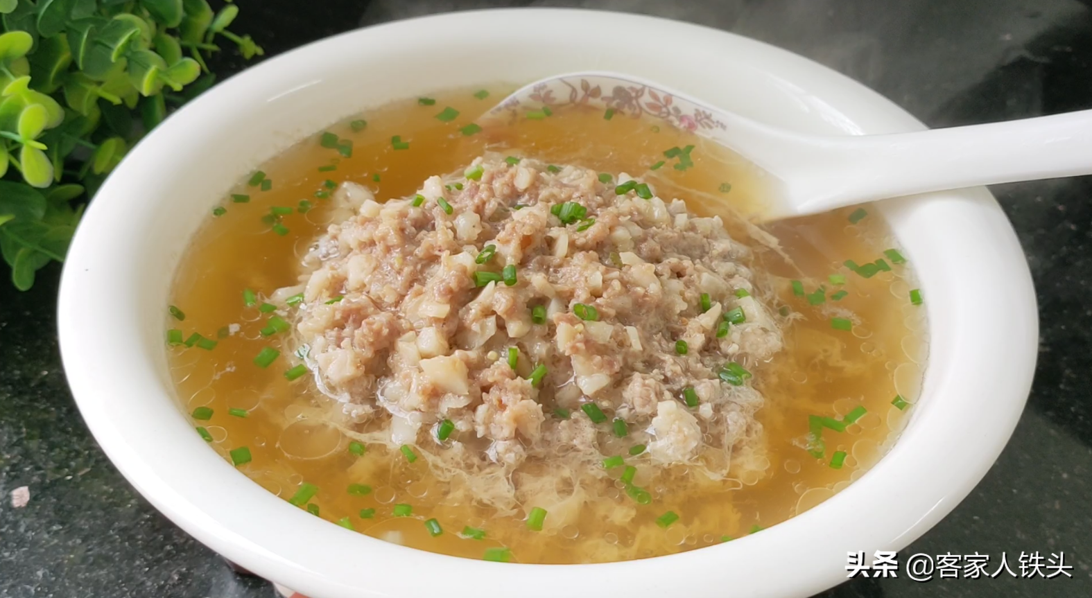 年夜饭不用炖汤，教你客家有名的蒸肉汤，做法超简单，越吃越回味