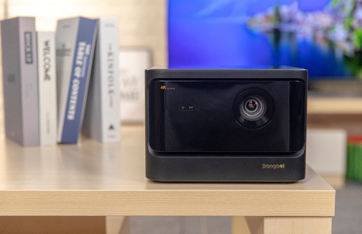 200寸电视多少钱一台为什么越来越多的人开始选择投影仪