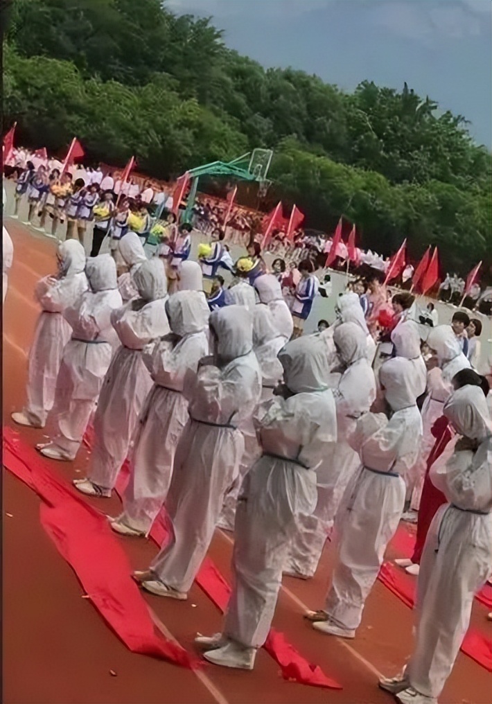 《重生之我是吴亦凡》即将复仇归来？哈哈哈网友怎么这么敢写？