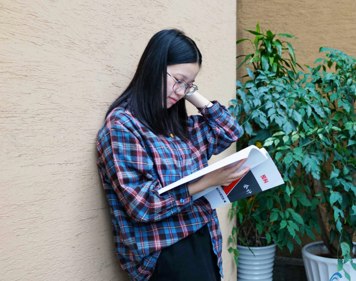 国内高校金字塔分八等，前三等都是学霸，能考上第四等已经很厉害