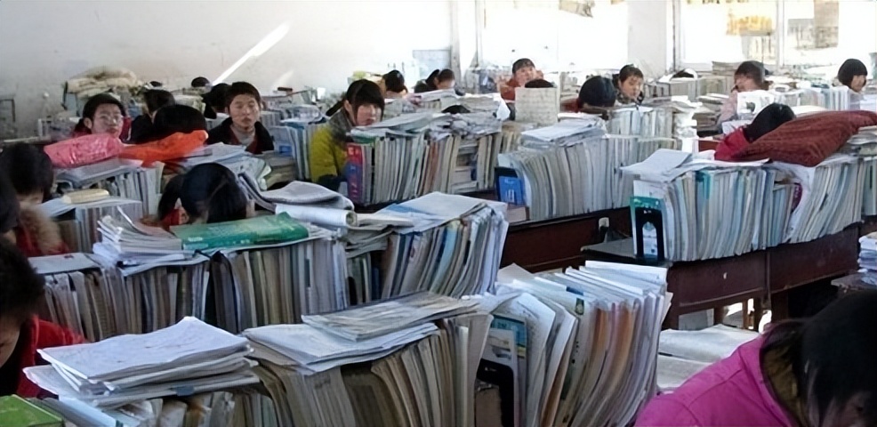 高考到底难不难？教授：每看到评论说高考题很难，我都觉得很简单