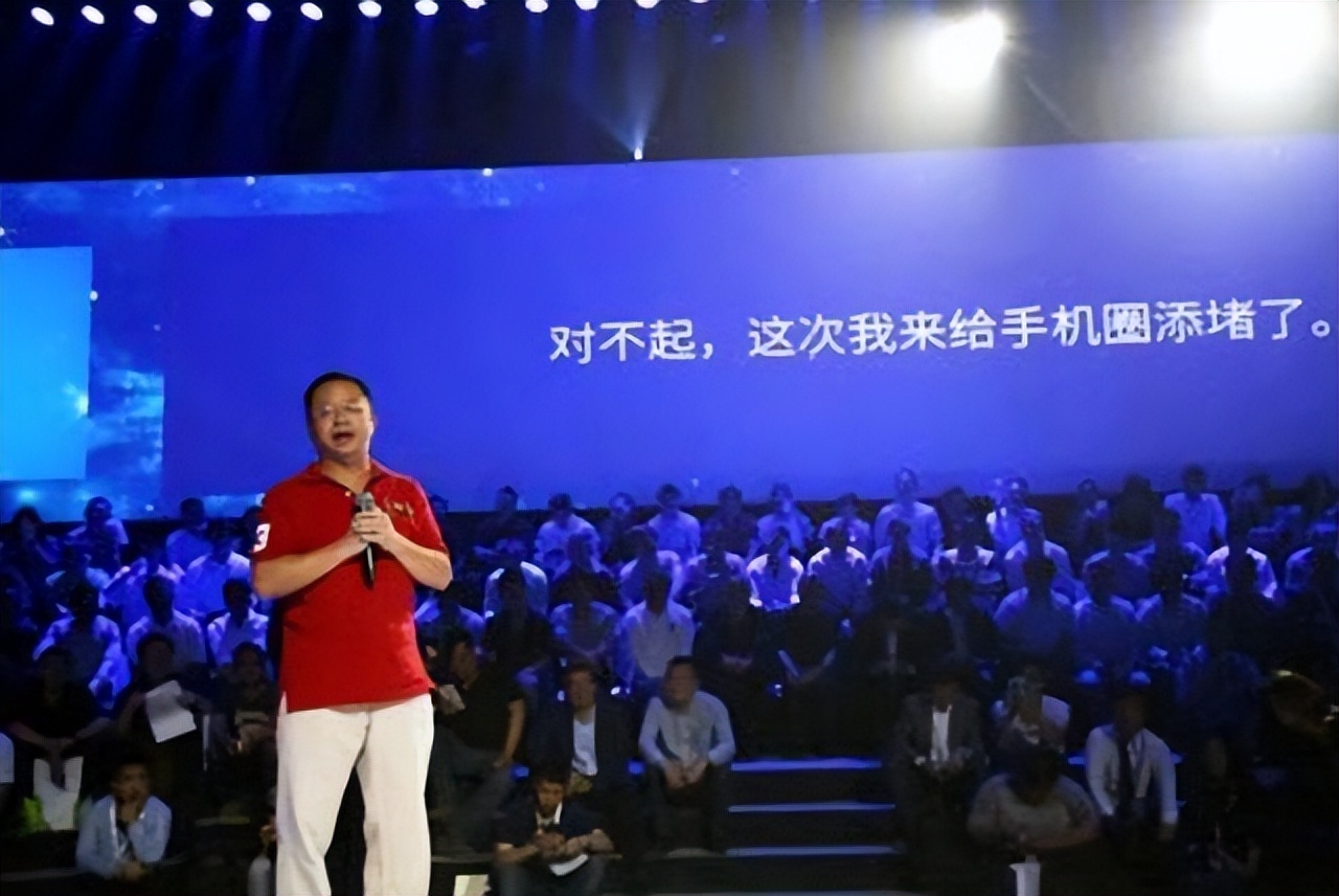 周鸿袆努力拼了4年，最后360反而跌了近4000亿，原因何在？