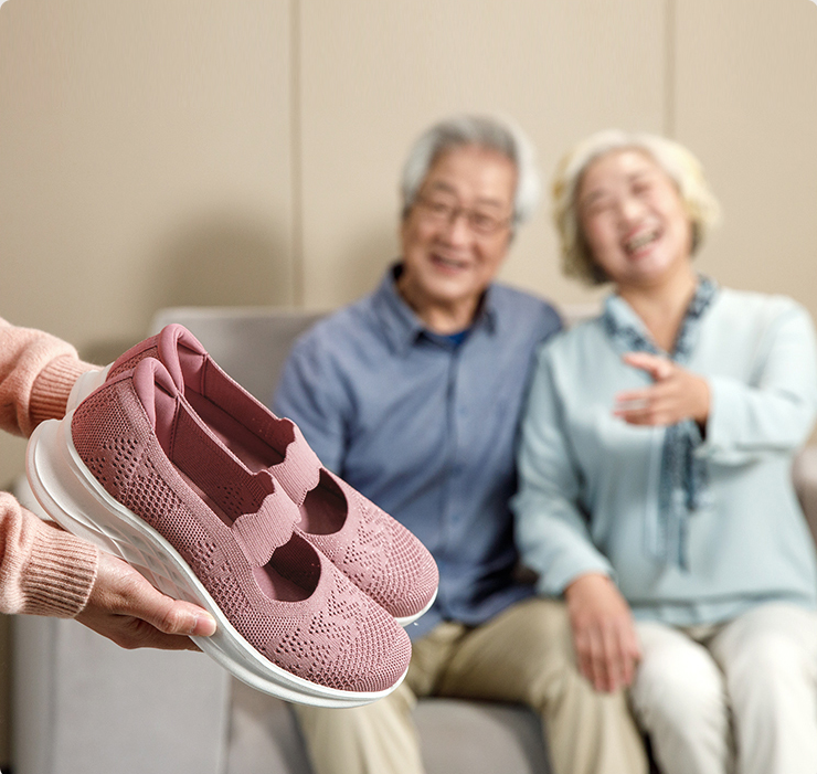 你会给长辈买足力健的老人鞋吗？听一听年轻人是怎么说的（一）