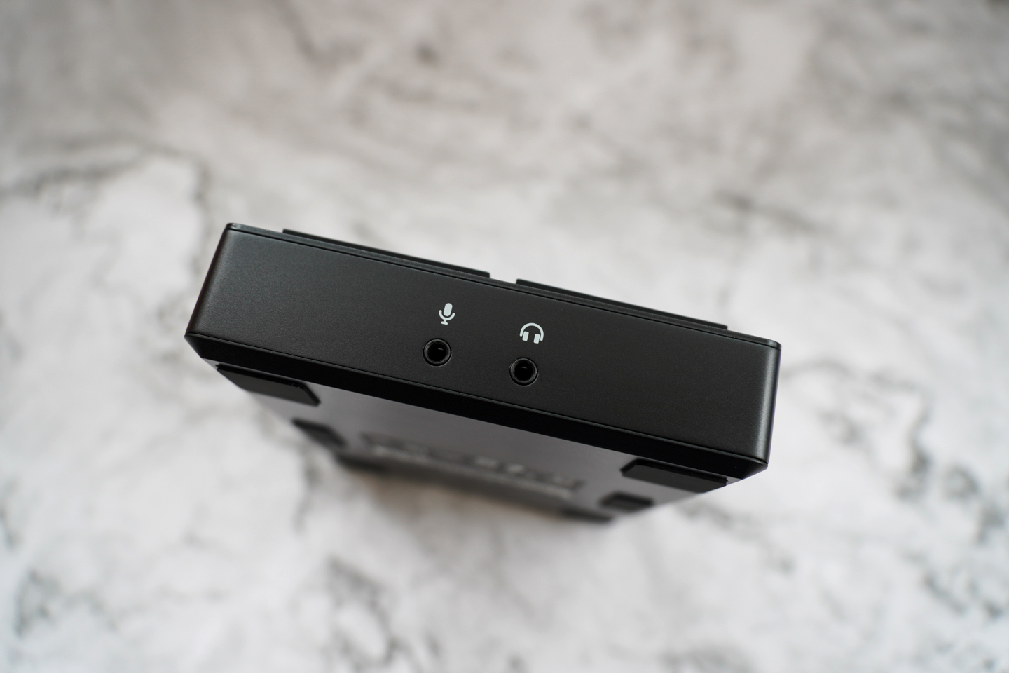 直播利器 雷蛇魔音海妖 V2 X 麦克风与调音台使用分享