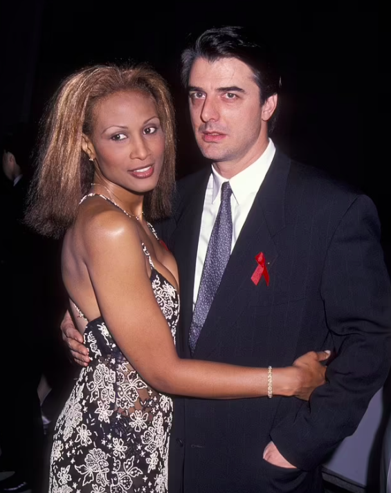 美国万人迷男星被多名女性指控性侵！家暴模特女友，30年恶行