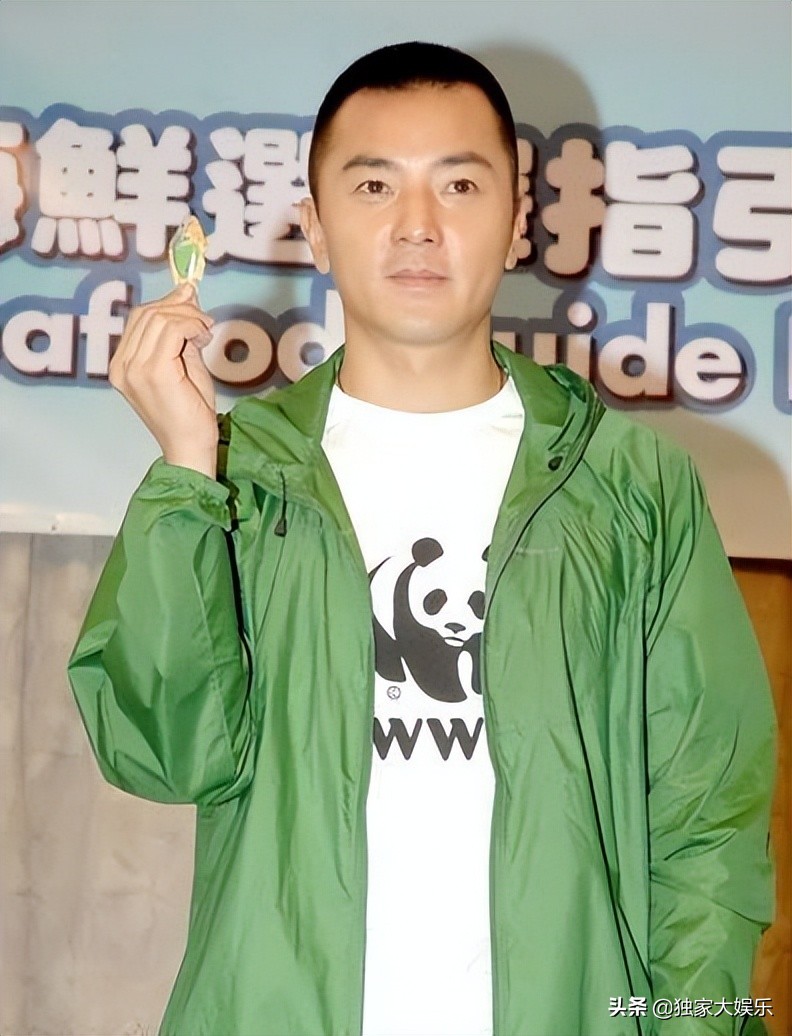 留长发却不娘的5位男明星，个个五官硬朗，野性又帅气