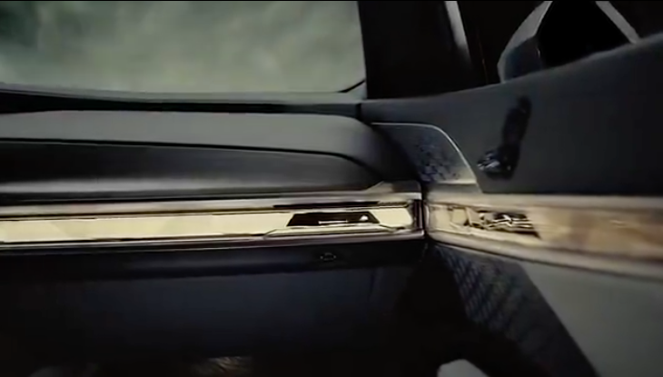 续航600km+31英寸巨屏 宝马全新i7或14日首发