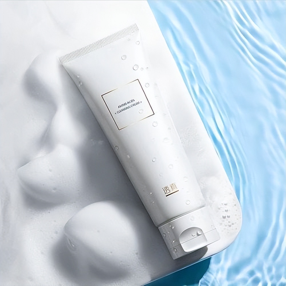 透真氨基酸洁面乳