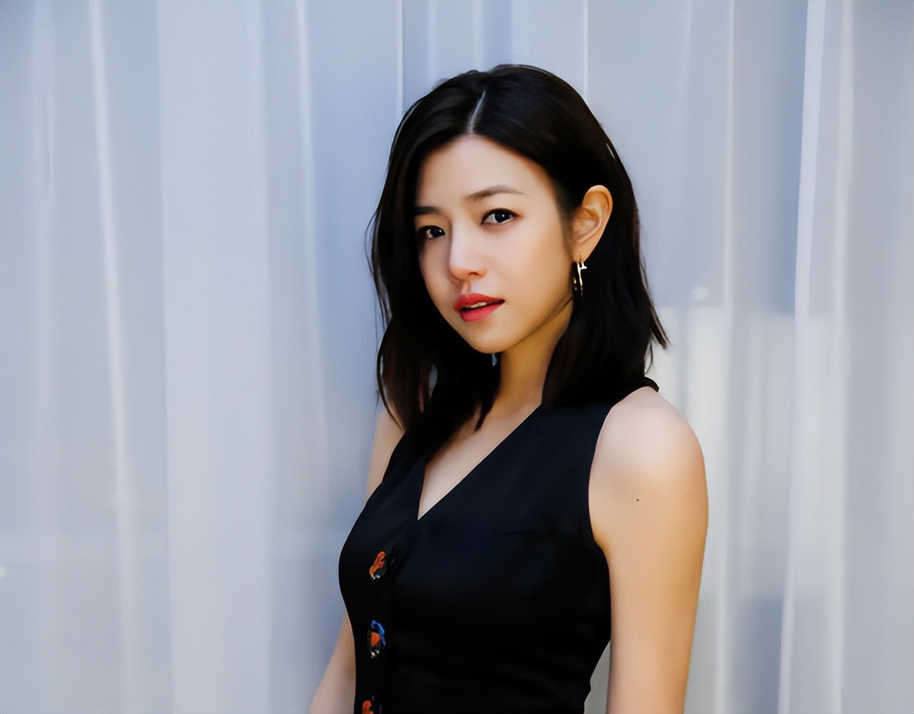 头纱吻成经典，事业巅峰结婚，遇到陈妍希是陈晓的缘还是劫？