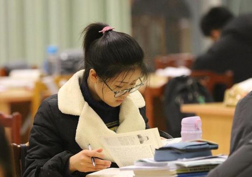 大学辅导员吐露：四六级不要“缺考”，后果比“不及格”更严重