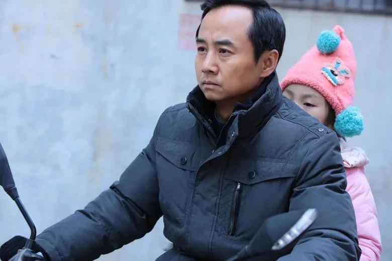 演员毛孩：用前途换母亲余生快乐，母亲火了我没戏拍，也无怨无悔