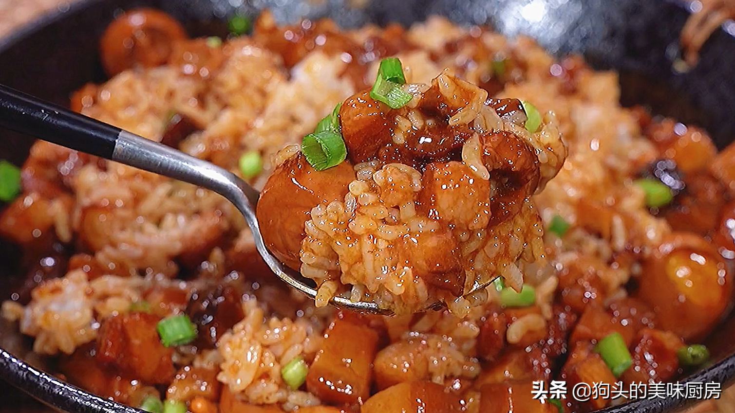 卤肉饭家常做法，不加生抽酱油，汤汁浓稠，三碗米饭不够吃