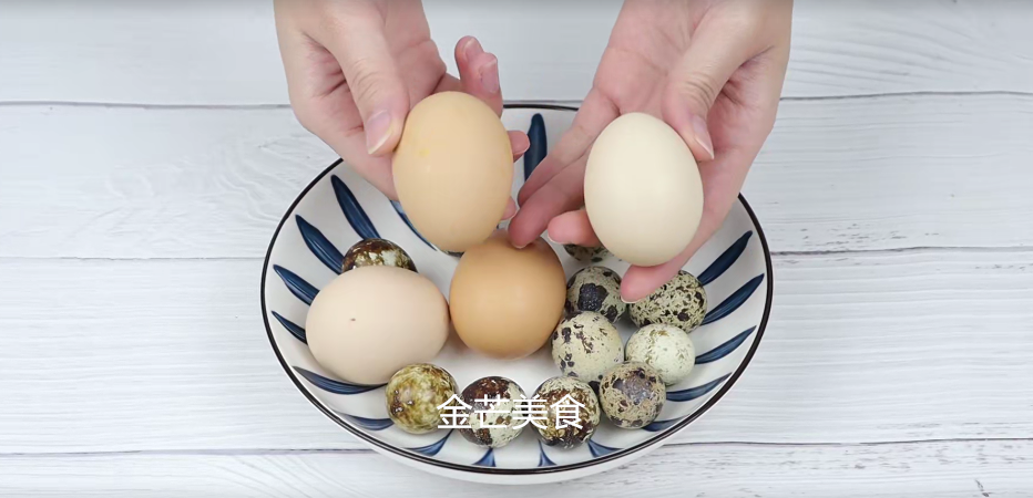 鸡蛋不要这样放冰箱，容易变成“毒鸡蛋”，很多人都有这个习惯