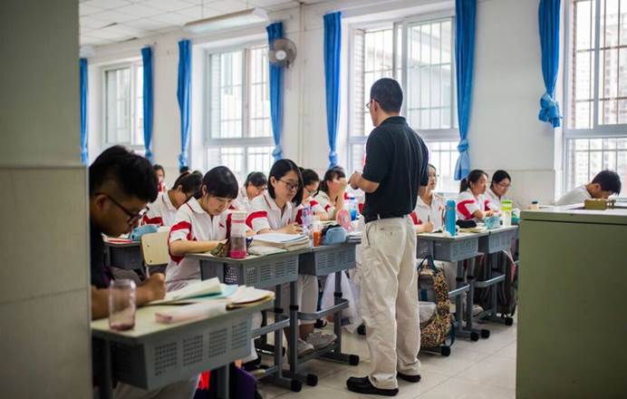 私立高中迎来“坏消息”，招生方式受到限制，尖子生家长很惆怅