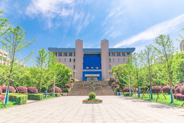 2022年音乐设计类招生430人，湖南工商大学艺术类录取需要多少分