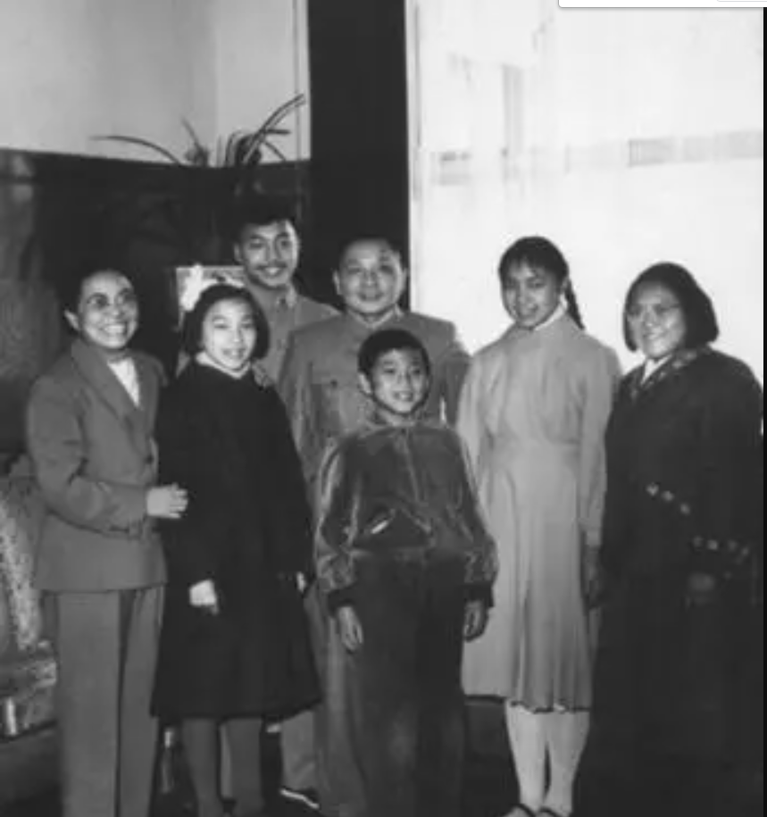 2013年邓小平影片开拍，女儿看后提出一意见：拍得好但有一点问题